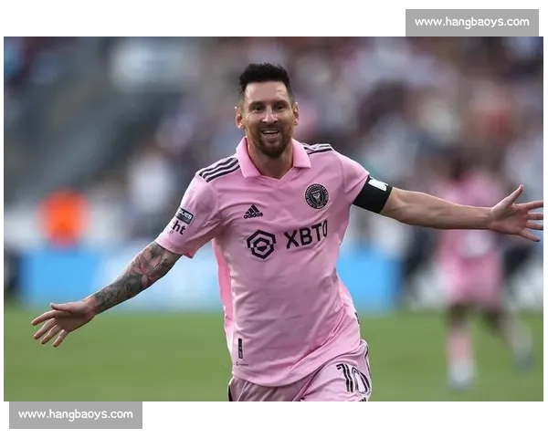 梅开二度引领球队逆转胜利的精彩瞬间全解析